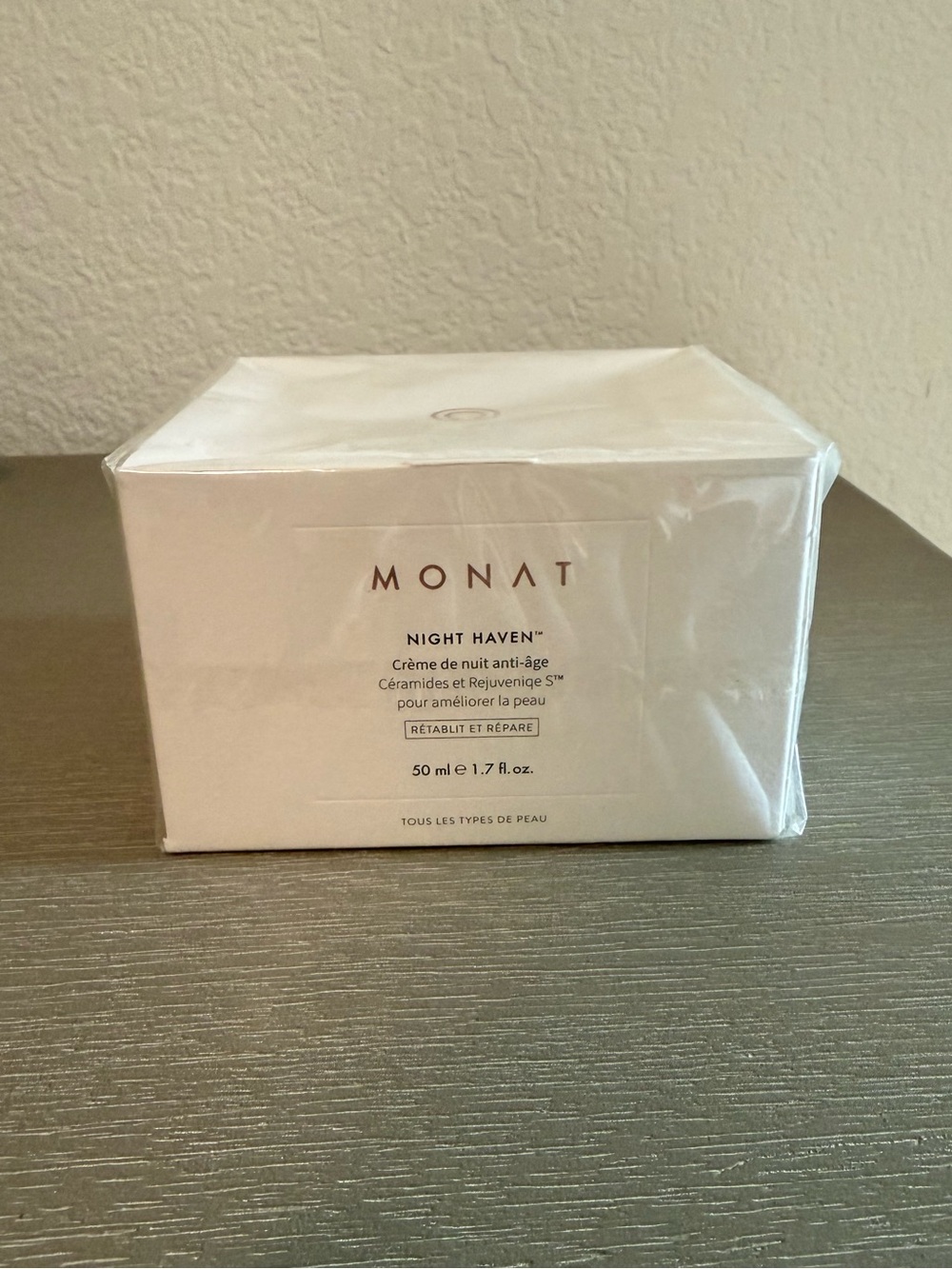 Monat cream